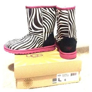 Brand new UGG classic short exotic zebra pink